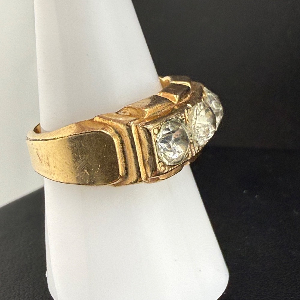 Vintage Uncas Gold Filled Ring 3 Rhinestone Trilogy Band Size 8.25 - Picture 10 of 16